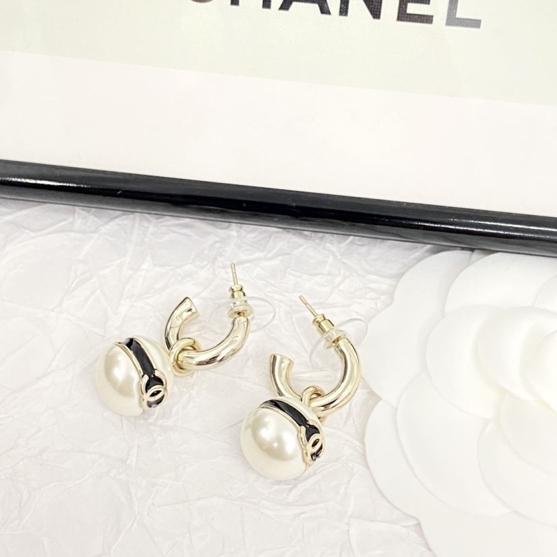 Ch**el earrings